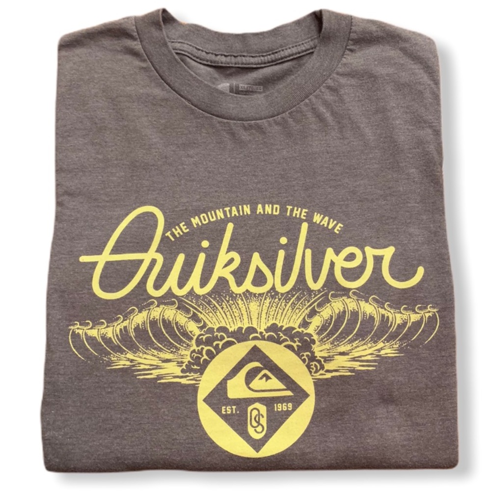 Quiksilver Tee Boy’s Size XL The Mountain And The Wave